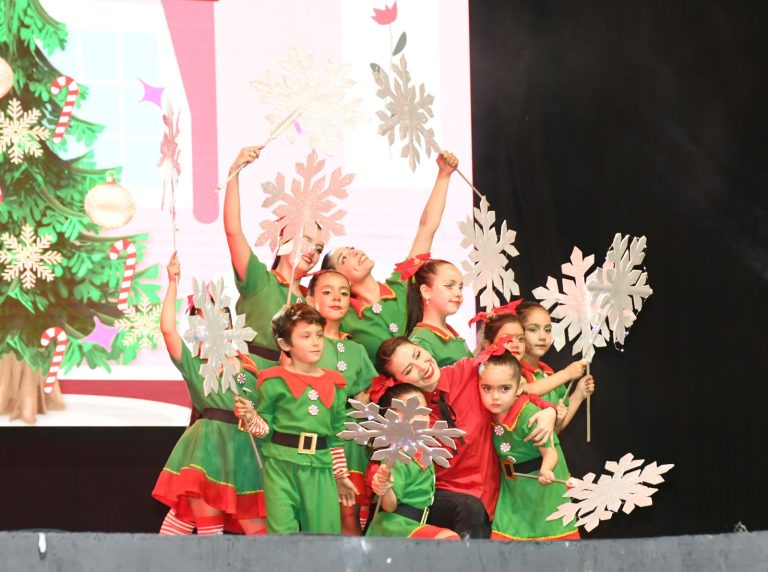 Los Andes realizó su clásica Fiesta de Navidad